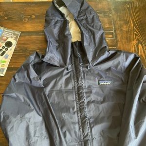Patagonia Woman’s Rain jacket